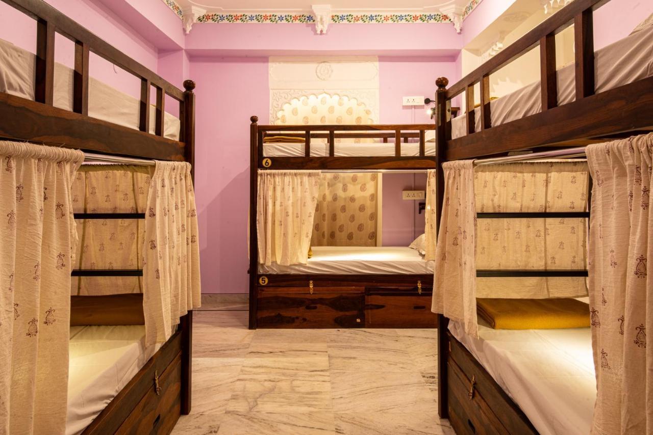 Hostel Mantra ウダイプル エクステリア 写真
